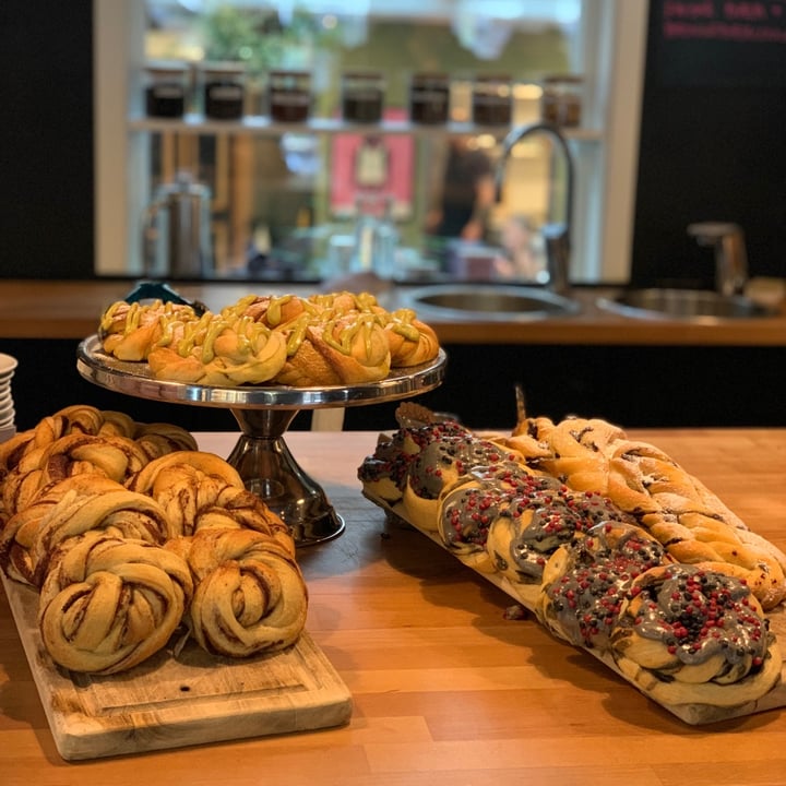 review photo of Frø Bakery Goods shared by @sabrinalongo on 10 Mar 2022 - review