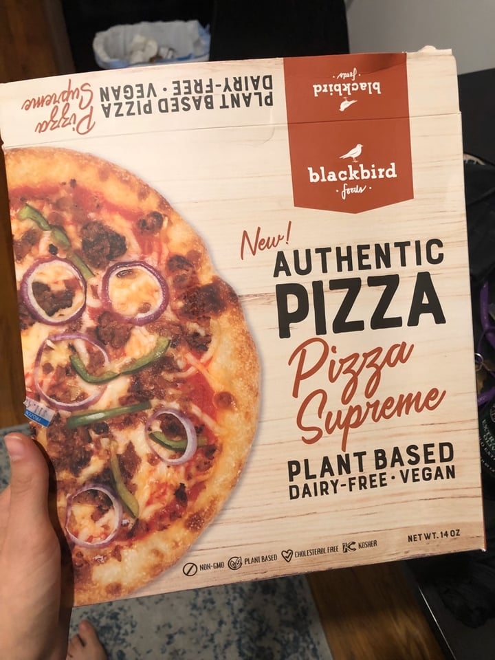 photo of Blackbird Foods Hand-Tossed Pizza Supreme shared by @camillet13 on  01 Apr 2020 - review