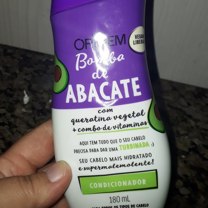 review photo of Nazca Origem condicionador Bomba de Abacate shared by @claudiafialka on 11 May 2022 - review