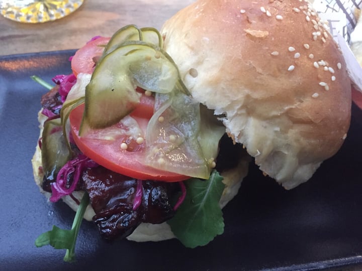 photo of Hudsons The Burger Joint (Gardens) The one burger shared by @pierrot on  29 Jul 2019 - review