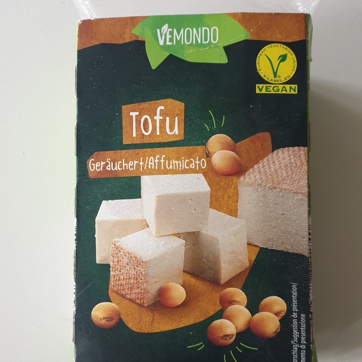 photo of Vemondo Tofu affumicato shared by @alemeroni on  30 Mar 2022 - review