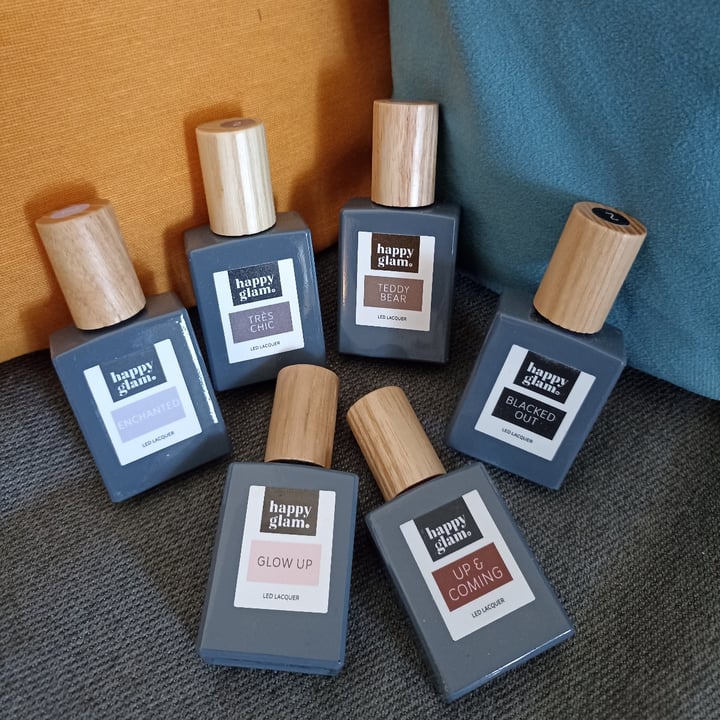 review photo of Happyglam Smalto Semipermanente shared by @nicoleseveri on 11 May 2022 - review