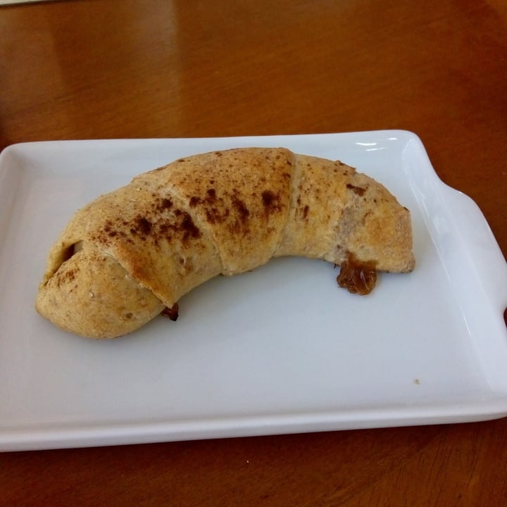 review photo of Semeando Produtos Naturais croassant de maçã shared by @tacinhademel on 08 Sep 2022 - review