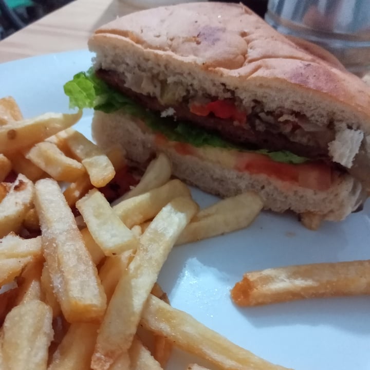 photo of El Gran Chopp Lomito Vegano shared by @solgodoy on  08 Mar 2021 - review