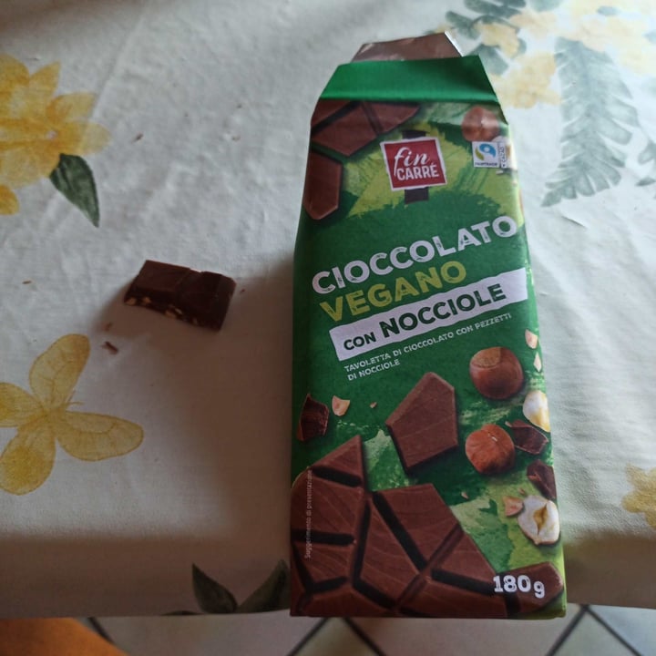 photo of Fin Carré Chocolate con avellanas troceadas shared by @ggreg on  14 Apr 2022 - review