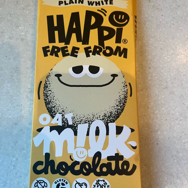 photo of Happi Free From White Oat Milk Chocolate shared by @blackpoolbelle on  22 Aug 2022 - review