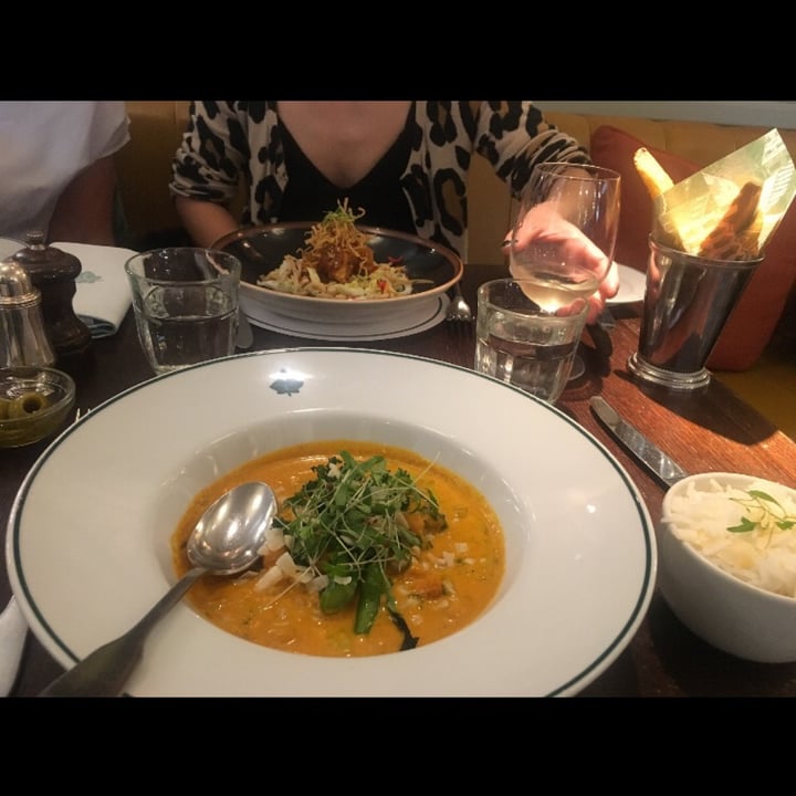 review photo of The Ivy Cafe Wimbledon Village Kerala curry shared by @annaskeens on 30 Jun 2021 - review