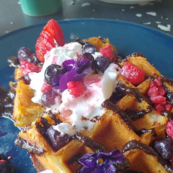 photo of Lexi's Healthy Eatery Vanilla Power Waffles shared by @vahini on  06 Jan 2022 - review