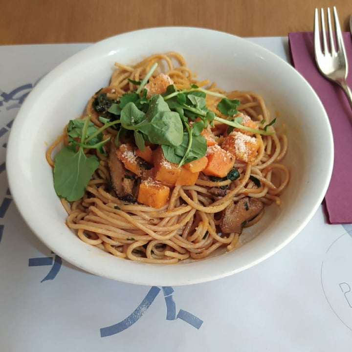 photo of Restaurante Baobab S.L. Espaguetis aglio e olio shared by @iriavizcaino on  11 Apr 2021 - review