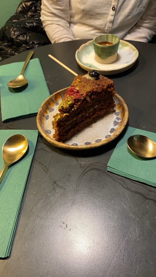 photo of Green & Berry Carrot Cake shared by @pattyfiguerola on  24 Dec 2019 - review