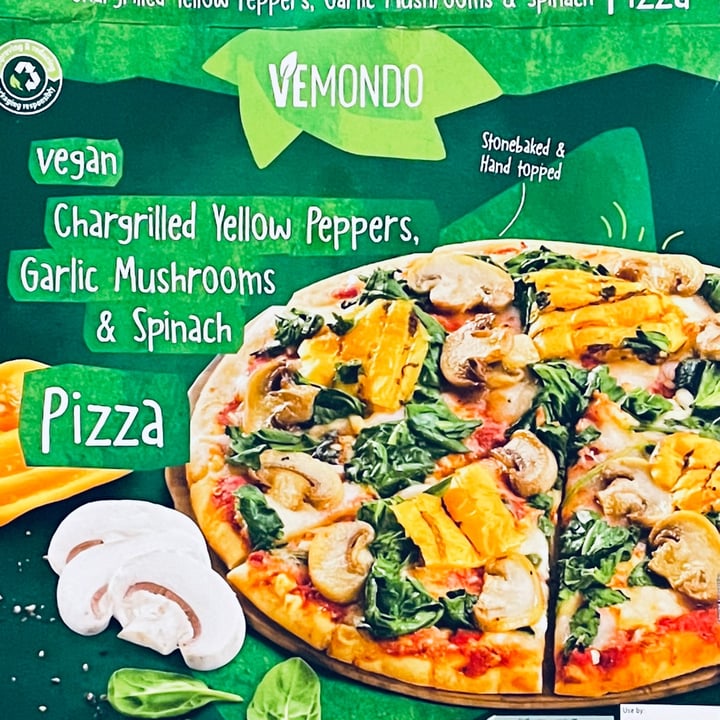 review photo of Vemondo Chargrilled Yellow Peppers, Garlic Mushrooms and Spinach Pizza shared by @dawnfabbricatti on 13 Aug 2021 - review