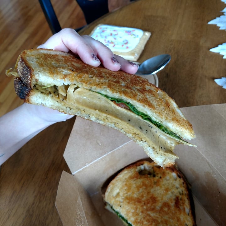 photo of Vegan East Turkey Pesto Sandwich shared by @iszy on  28 Mar 2021 - review