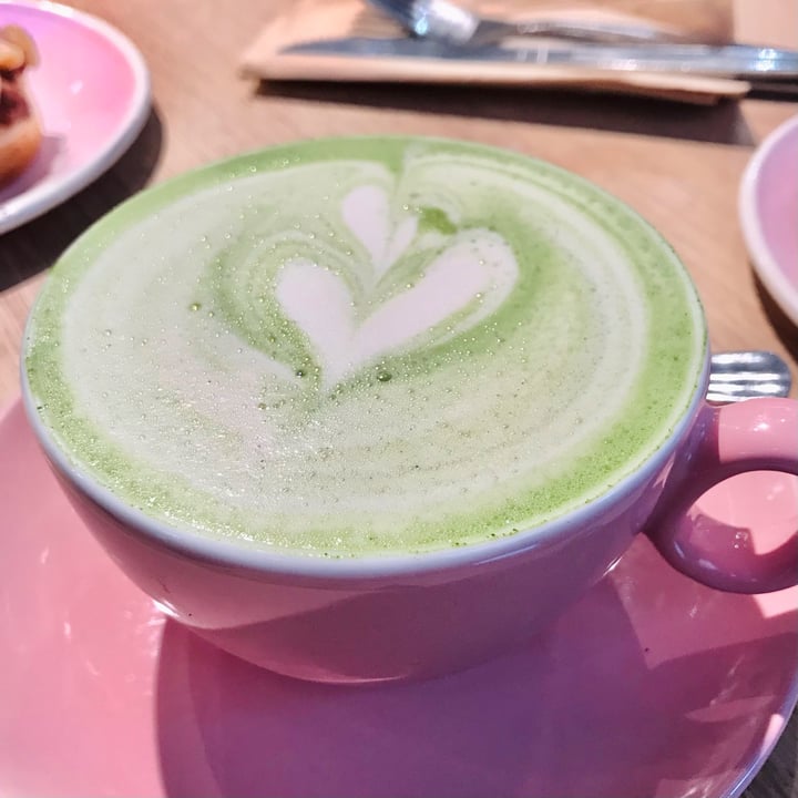 photo of Brammibal's Donuts Matcha Latte shared by @geisalopes on  30 May 2022 - review