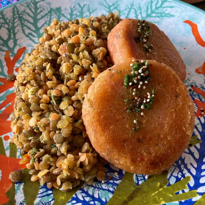 review photo of Nosso Quintal Bistrô Restaurante e Mercearia de Orgânicos Hambúrguer shared by @giboscheti on 02 Jun 2022 - review