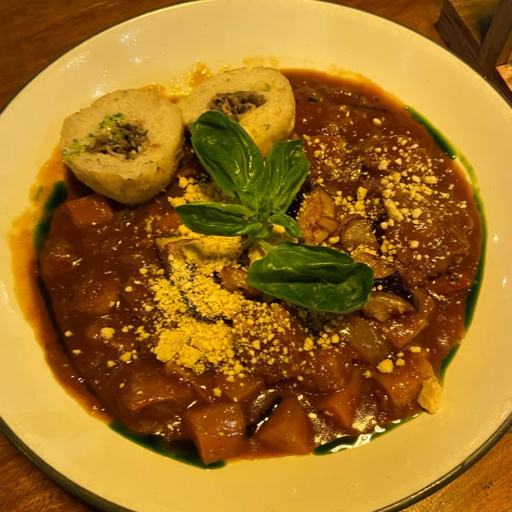 photo of Manggis in Canggu Goulash with Knodel shared by @marieheidi on  08 Apr 2022 - review