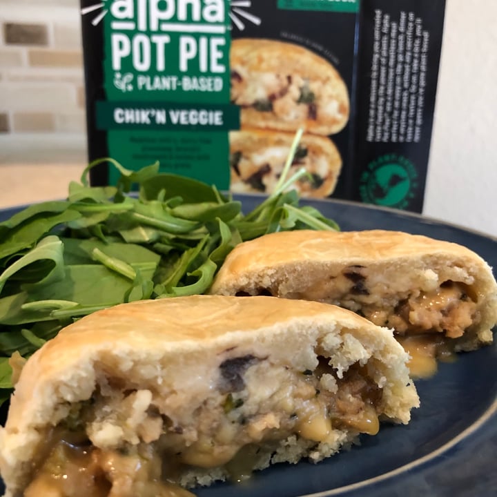photo of Alpha Foods Handheld Pot Pie Chick’n Veggie shared by @veggietable on  03 Mar 2021 - review