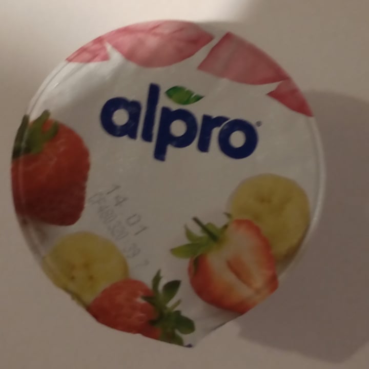 review photo of Alpro 4 x strawberry and banana no bits shared by @aoifemcveigh on 23 Dec 2021 - review