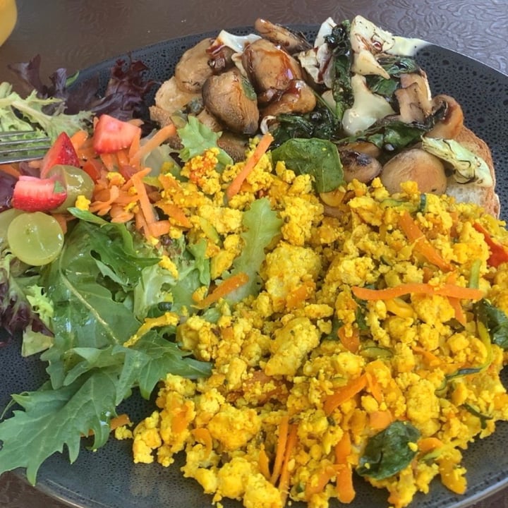 review photo of Herbees Garden Cafe Nutrition Bowl shared by @vmuter on 20 Aug 2020 - review