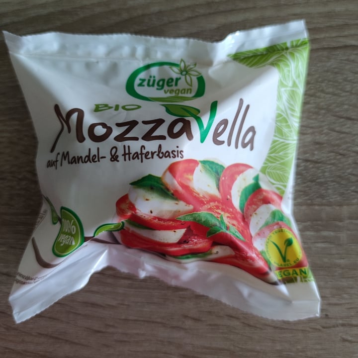 photo of Züger vegan MozzaVella shared by @cindylala on  13 Oct 2022 - review