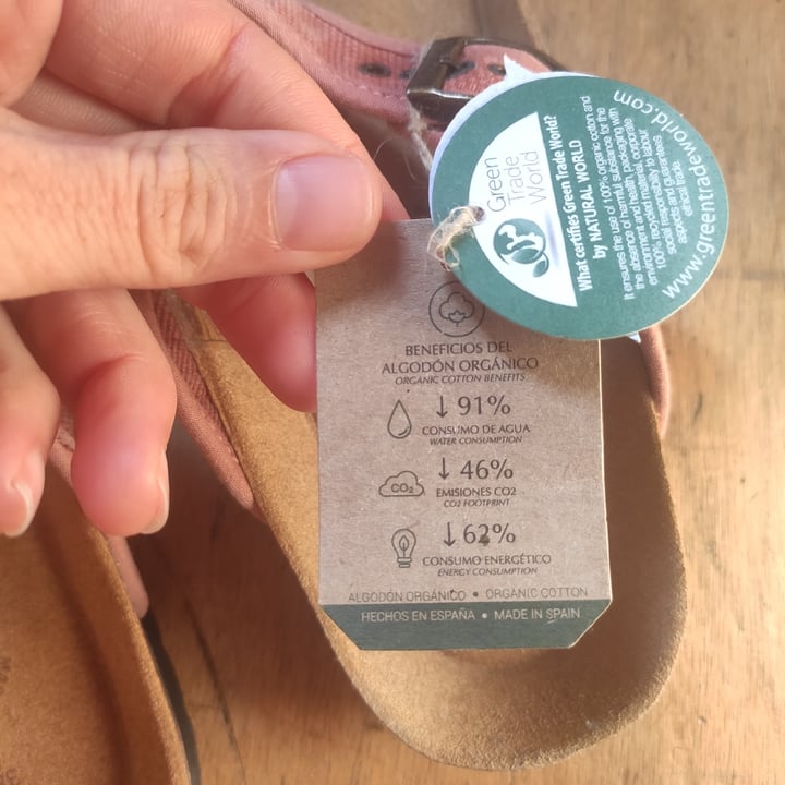 photo of Natural world eco shop Shoes shared by @giuliasullalbero on  28 Mar 2022 - review