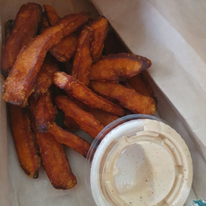 photo of Veggie Grill Sweetheart fries shared by @anistavrou on  21 Sep 2020 - review