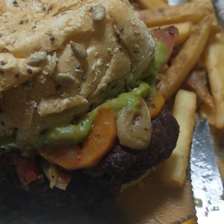 review photo of Brocoli Pop Hamburguesa The Smiths shared by @cosmicginger on 19 Oct 2021 - review