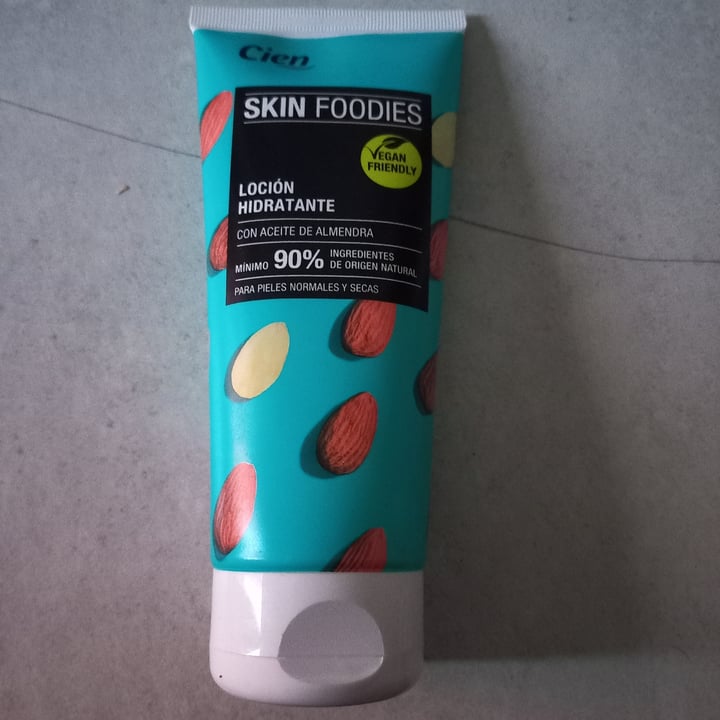 photo of Cien Skin Foodies Loción hidratante shared by @ixb on  15 Jun 2022 - review