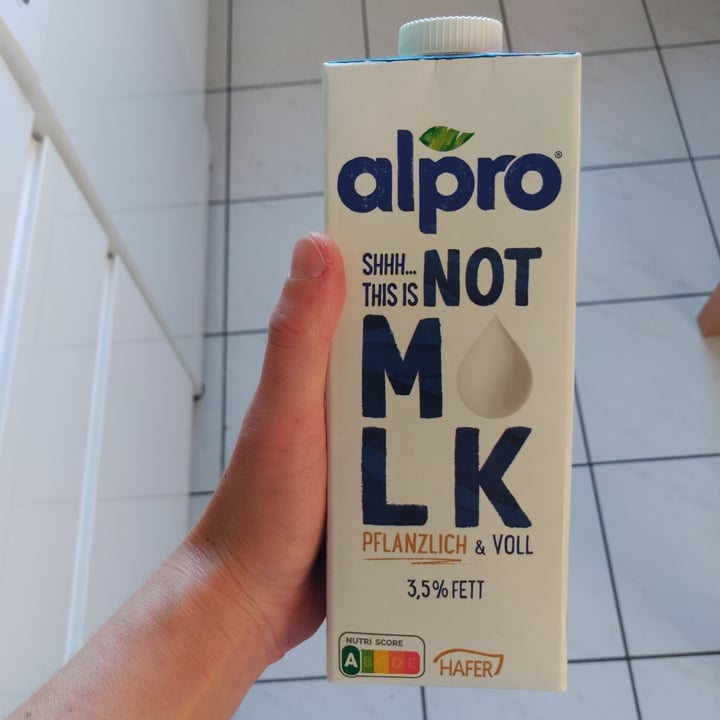 photo of Alpro Shhh… This Is Not Milk 3,5% shared by @saechsine on  18 May 2022 - review