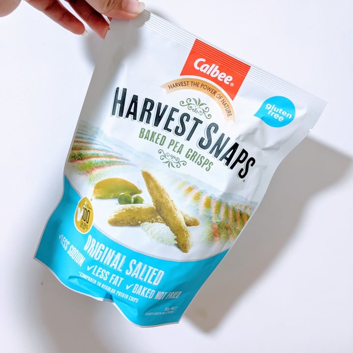 review photo of Calbee Harvest Snaps Baked Pea Crisps shared by @jellayee on 24 Oct 2020 - review