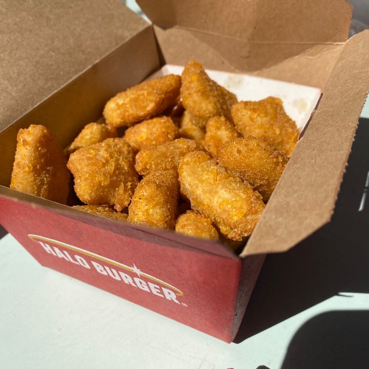 photo of Halo Burger THIS Isn't Chicken Nuggets shared by @vegansuttonmama on  29 May 2021 - review