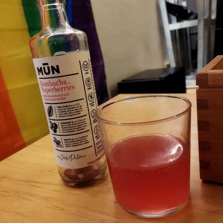 photo of La Vegana Kombucha Arándanos E Hibisco shared by @miyagzl on  10 Apr 2022 - review