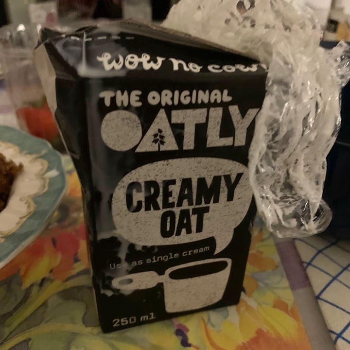 photo of Oatly Creamy Oat shared by @vegpledge on  11 Sep 2021 - review