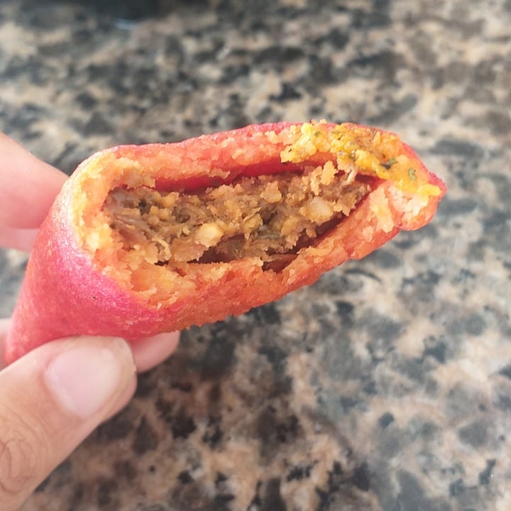 photo of El Trapiche San Francisco Empanada De Carne De Lentejas y Nueces shared by @michimichi15 on  14 May 2021 - review