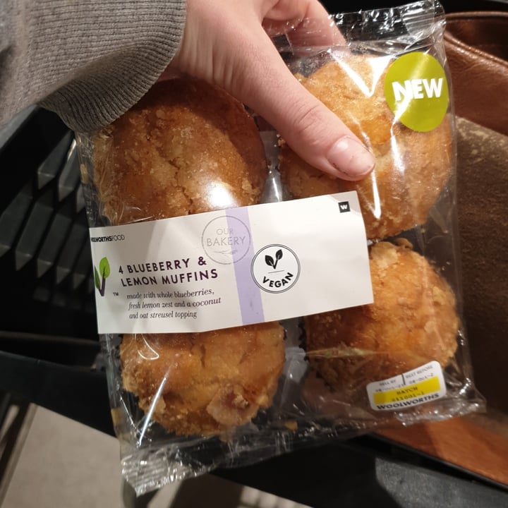 review photo of Woolworths Food Blueberry and lemon muffins shared by @veggiemichelle on 06 Oct 2021 - review