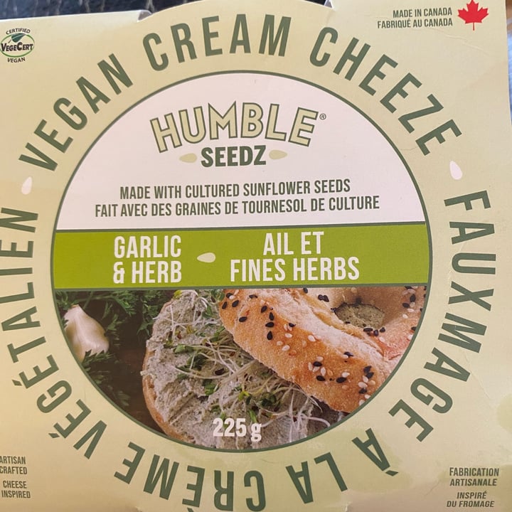photo of Humble seedz Garlic and Herb Vegan Cream Cheeze shared by @witchymitchie on  27 Sep 2021 - review