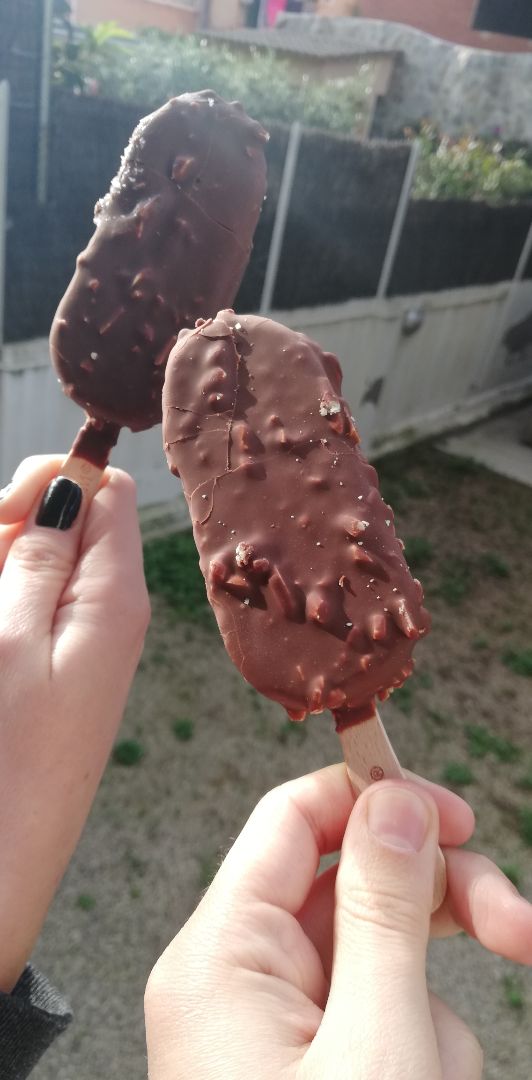 photo of Magnum Magnum Vegan Almond shared by @sergiogg on  22 Mar 2020 - review