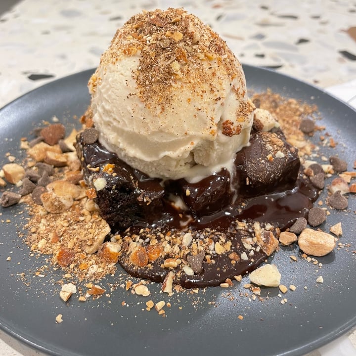 photo of Kind Kones Brownie Sundae shared by @varun91 on  25 Oct 2021 - review