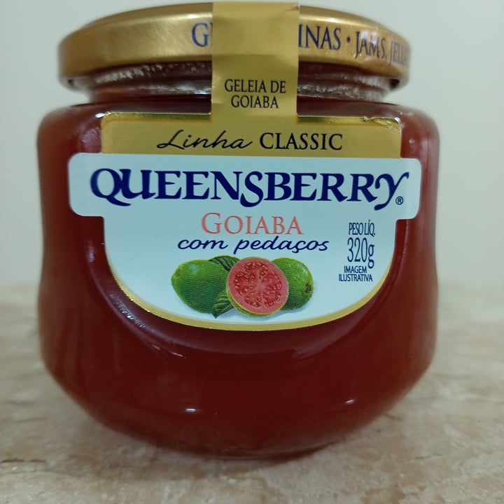 photo of Queensberry Geléia de Goiaba com pedaços shared by @marymagda on  12 Aug 2022 - review