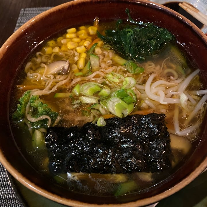 photo of I-Sushi Miso ramen shared by @federicacorradini on  29 Mar 2022 - review