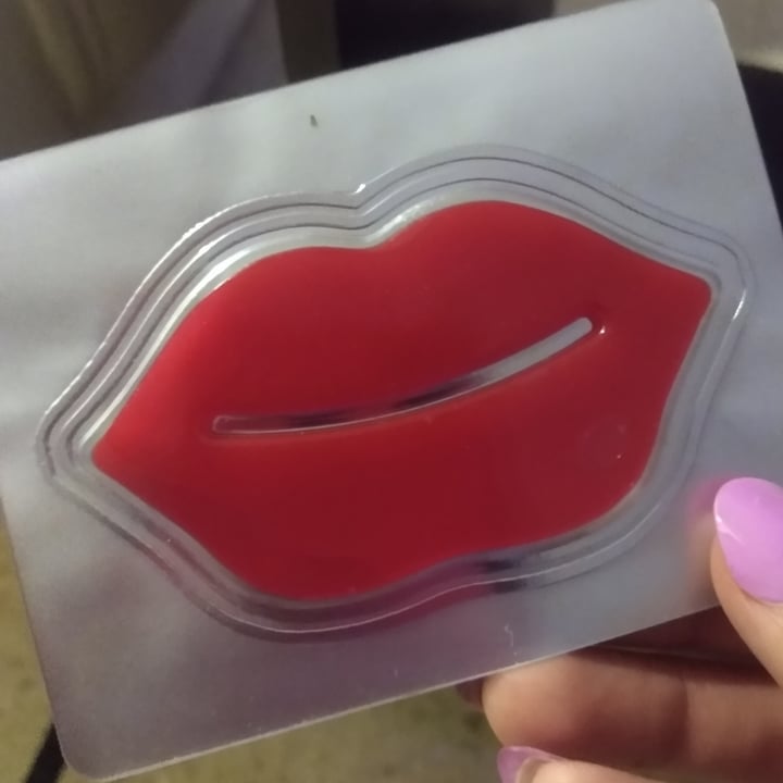 photo of Simple and beauty Lip Patch shared by @pinkflawer on  14 Apr 2022 - review