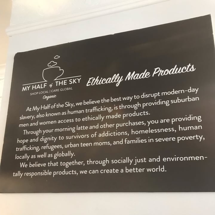 review photo of My Half Of The Sky oat milk latte shared by @hippiewannabe on 30 Apr 2022 - review