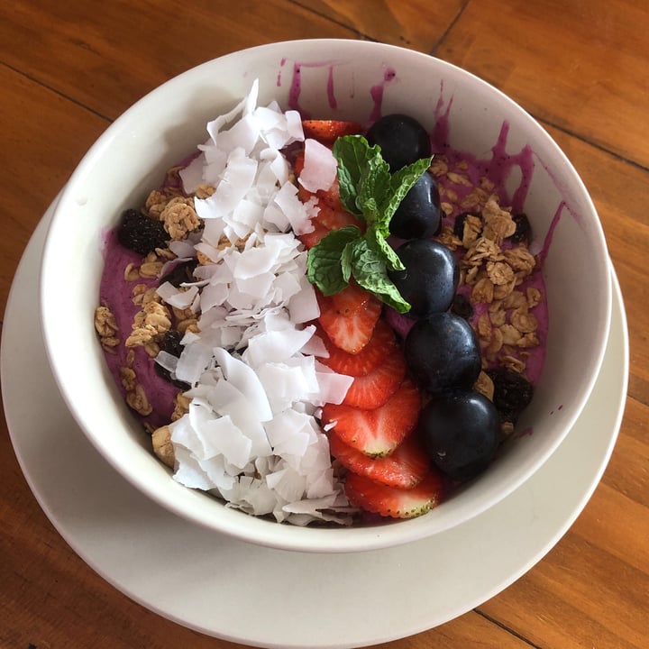 photo of Give Cafe Berry bright smoothie bowl shared by @marieheidi on  11 Nov 2020 - review