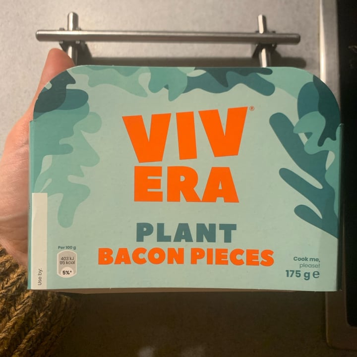 photo of Vivera Plant Bacon Pieces shared by @tizianavegana on  05 Jan 2022 - review