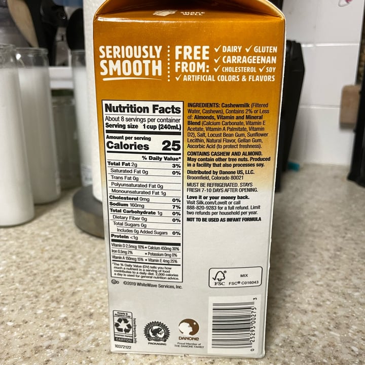 photo of Silk Cashew milk unsweetened shared by @heathereve on  17 Oct 2022 - review