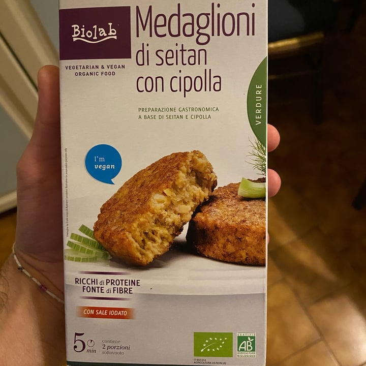 review photo of Biolab Medaglioni di seitan alla cipolla shared by @loria28 on 03 May 2022 - review