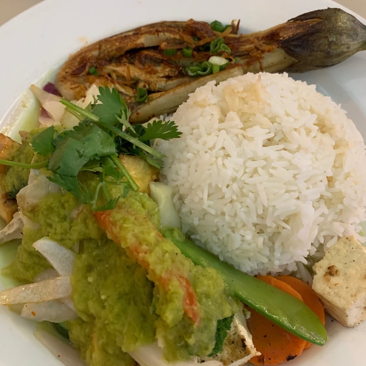 photo of Saigon Lotus Spicy green curry tofu grilled eggplant shared by @kajun23 on  06 May 2022 - review