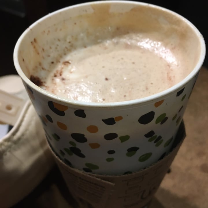 review photo of Starbucks Cafe con leche de almendras shared by @jaazirina on 14 Sep 2022 - review