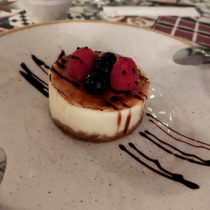 review photo of La Modernista Cheescake shared by @laauura on 28 Sep 2021 - review
