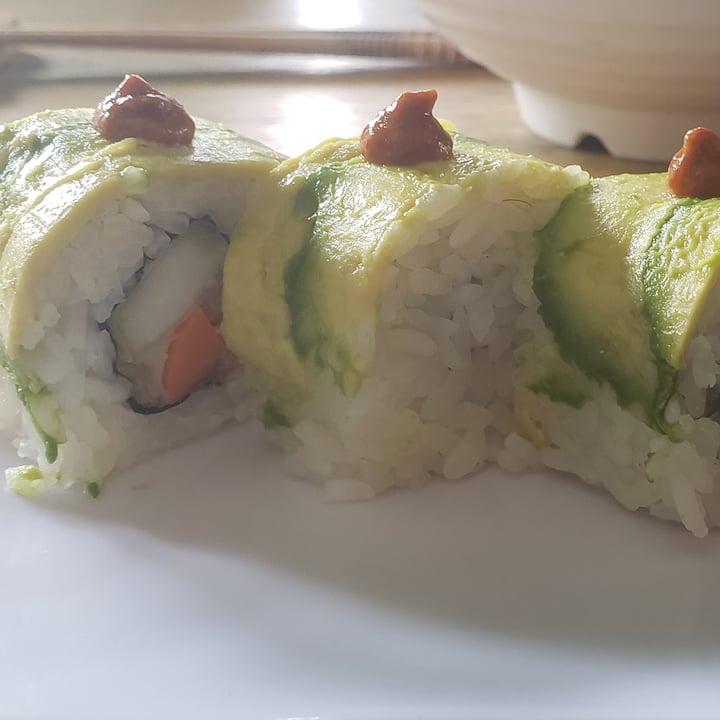 photo of V Ramen Dragon Roll shared by @samanth4 on  08 Jul 2020 - review