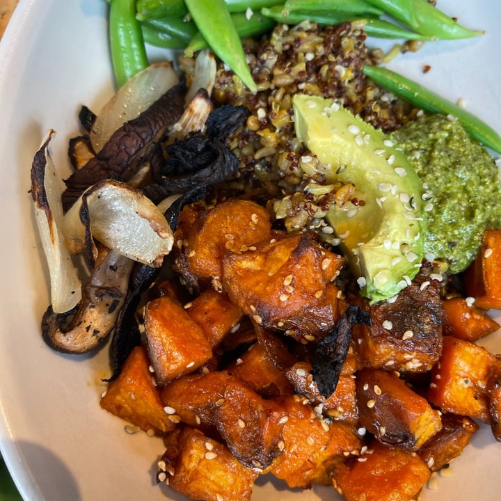 photo of True Food Kitchen Ancient Grains Bowl shared by @sgerber33 on  28 Nov 2021 - review